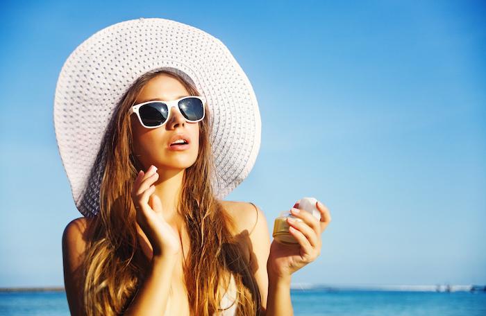 girl in sunhat